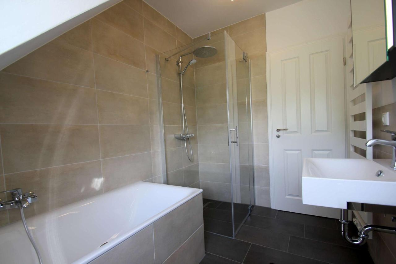 גאגר Wassernahes Ferienhaus Mit Meerblick Und Schwimmbadnutzung In Sellin - Ferienhaus Rohrweihe מראה חיצוני תמונה